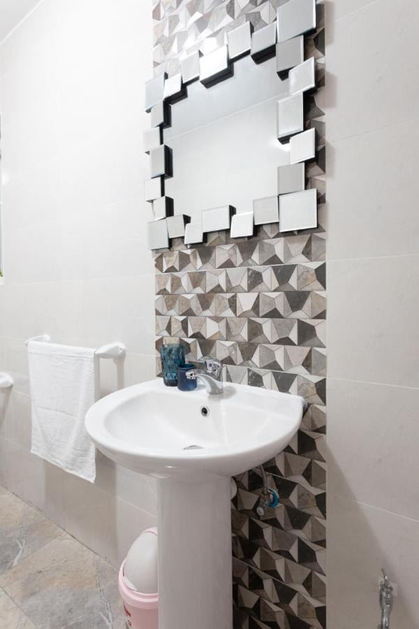 F3 Room 2, Private Room Two Single Beds Shared Bathroom Msida Exterior foto